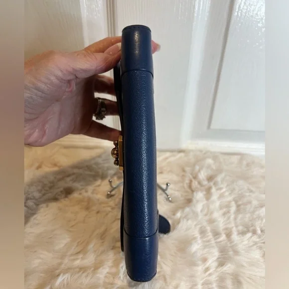 CHLOE VINTAGE ELISE BLUE LEATHER ZIP WALLET - Picture 7 of 16